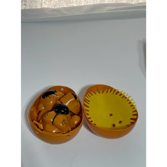 Vintage Eggster Tupperware 3 in 1 Toy (1967) - Picture 7 of 11